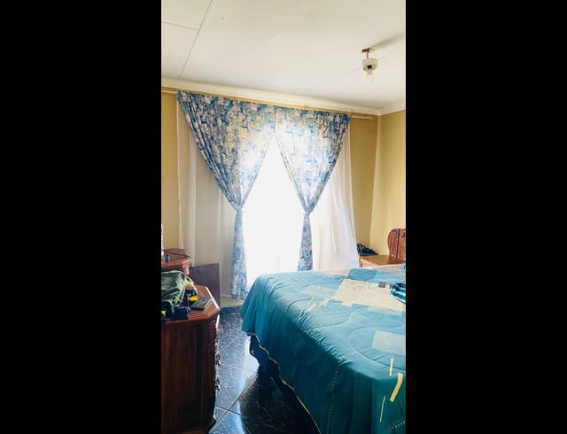 3 BEDROOM HOUSE FOR SALE IN LENASIA SOUTH